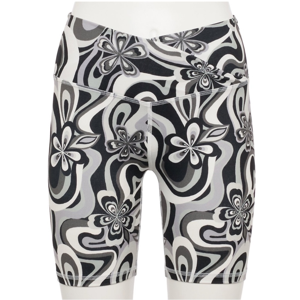 NWT SO Sporty Crossover Biker Shorts Black & White Floral Juniors Size XS